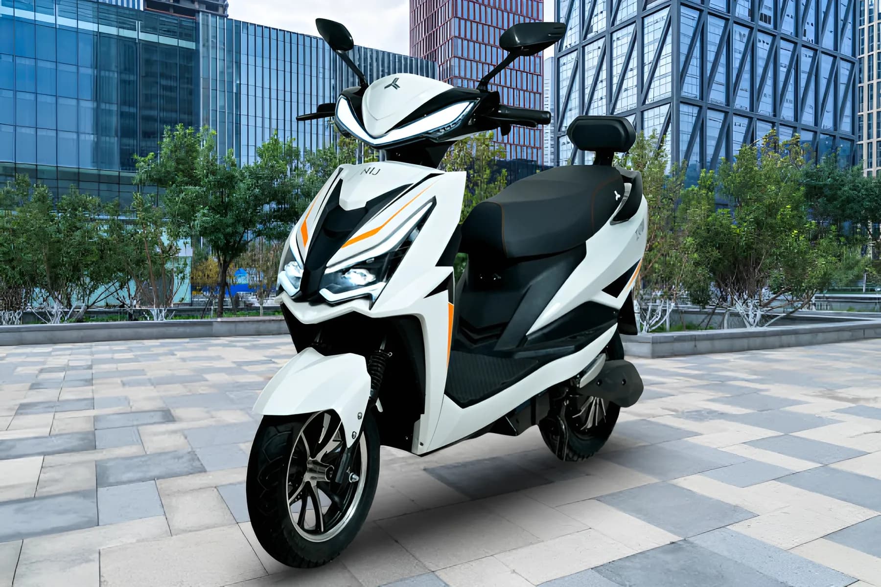 Nij Automotive Accelero X Pro EV Images