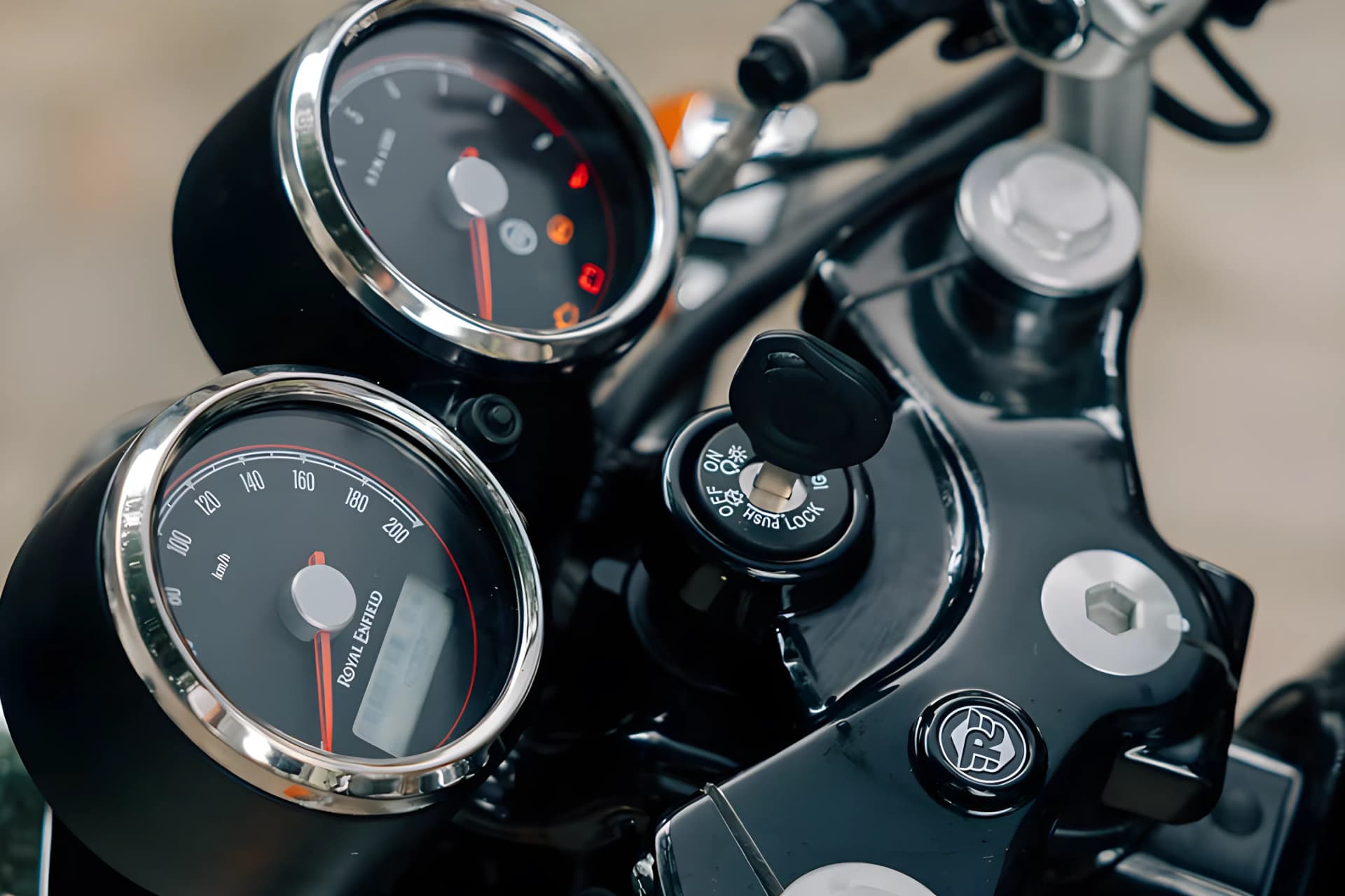 Royal Enfield Continental GT 650 Meter View