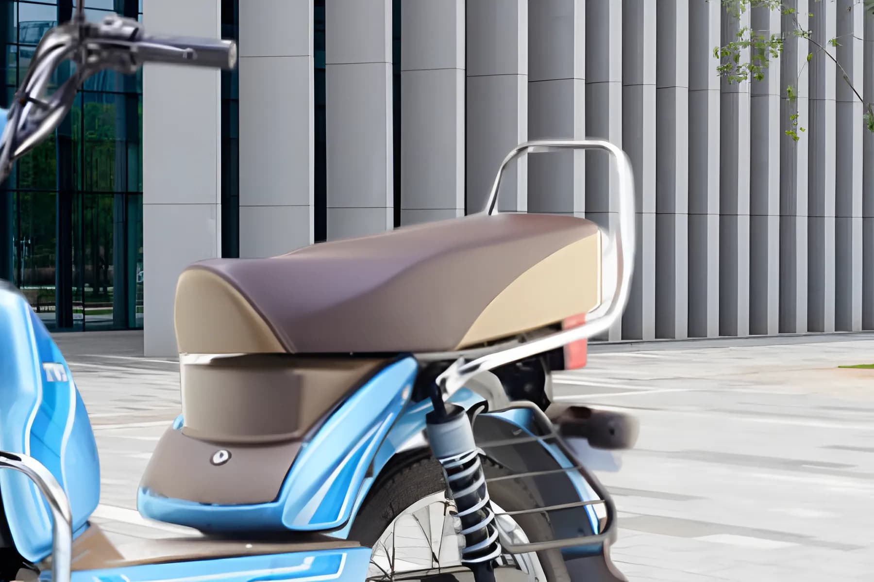 TVS XL 100 Comfort i-Touch Start Seat View