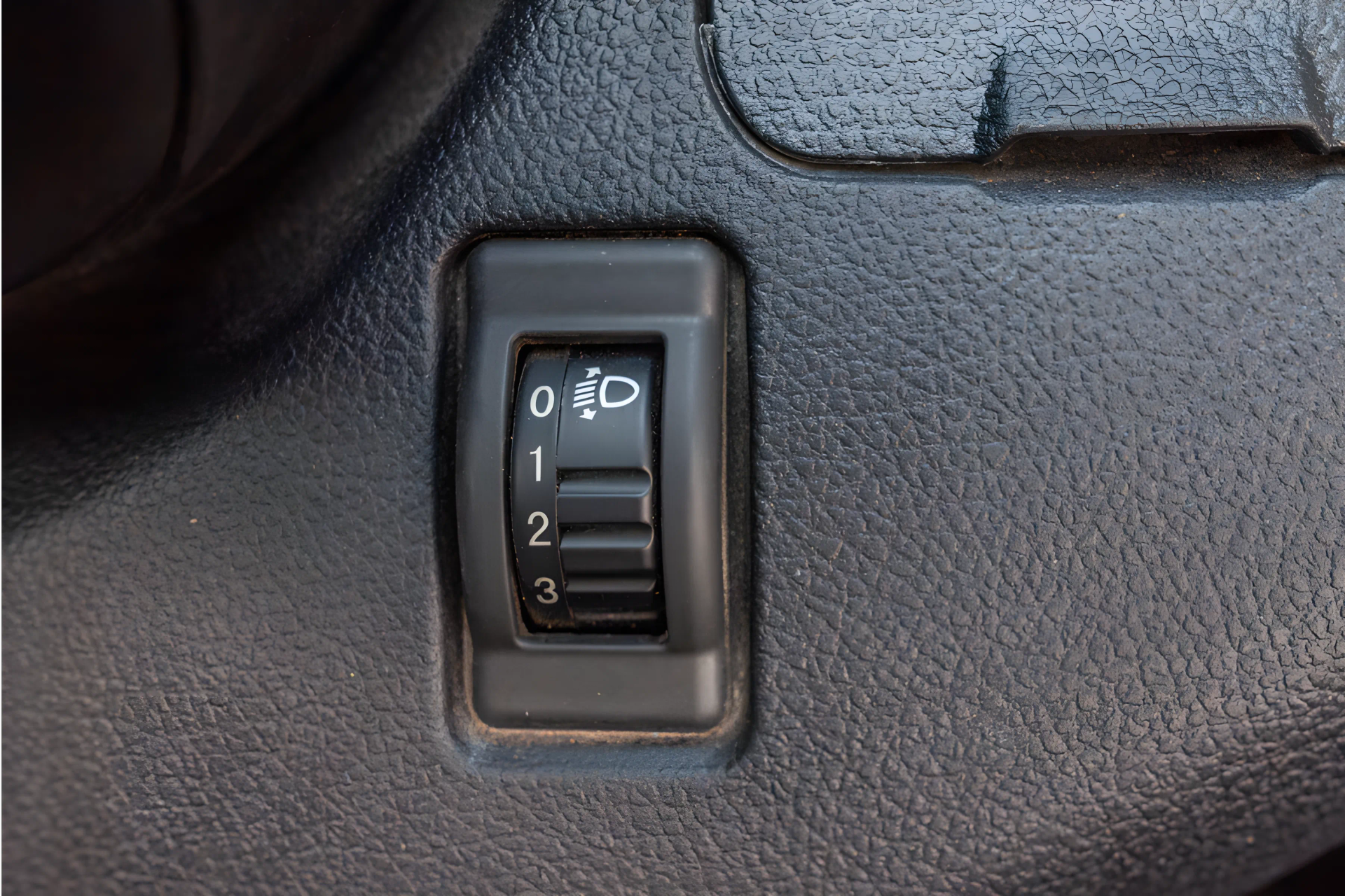 Tata Ace Gold CNG 2.0 Headlight Level Adjuster  View