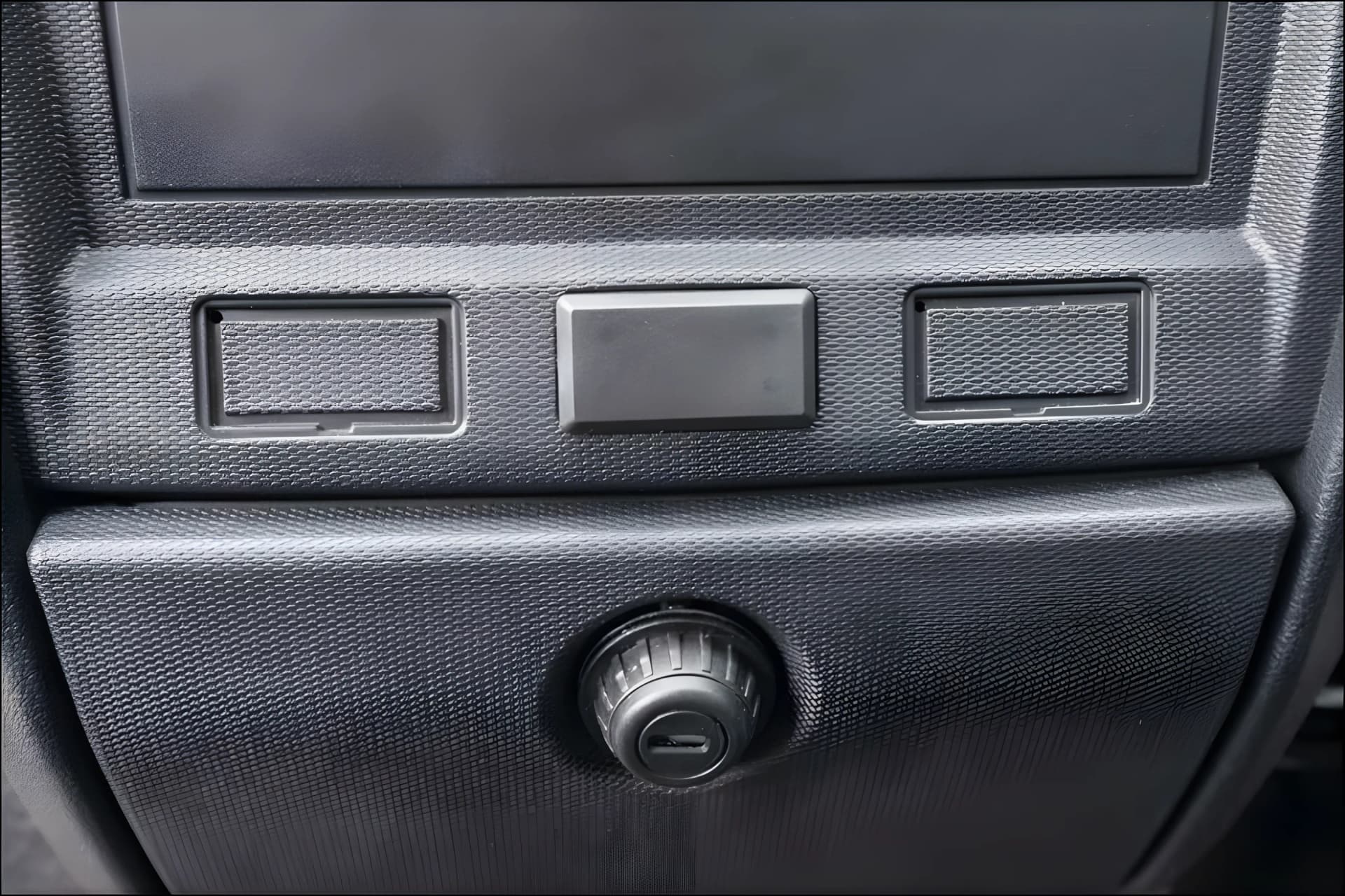 Tata Ace HT Plus interior