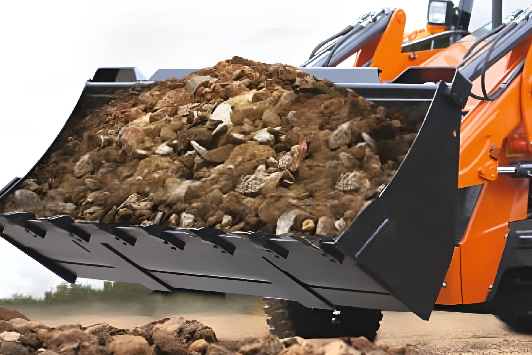 Tata Hitachi Shinrai Pro Bucket View