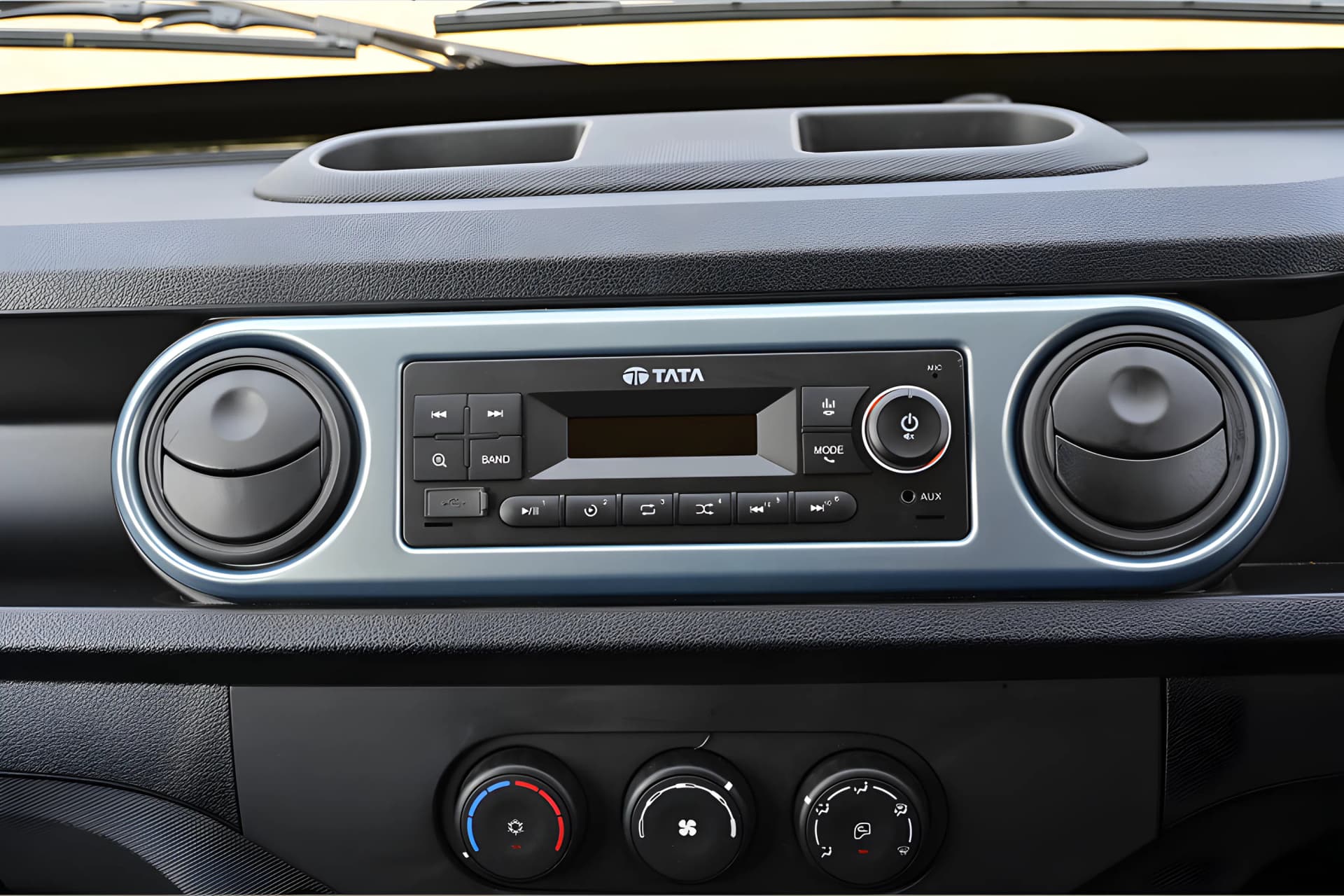 Tata Intra V70 Gold Infotainment System View
