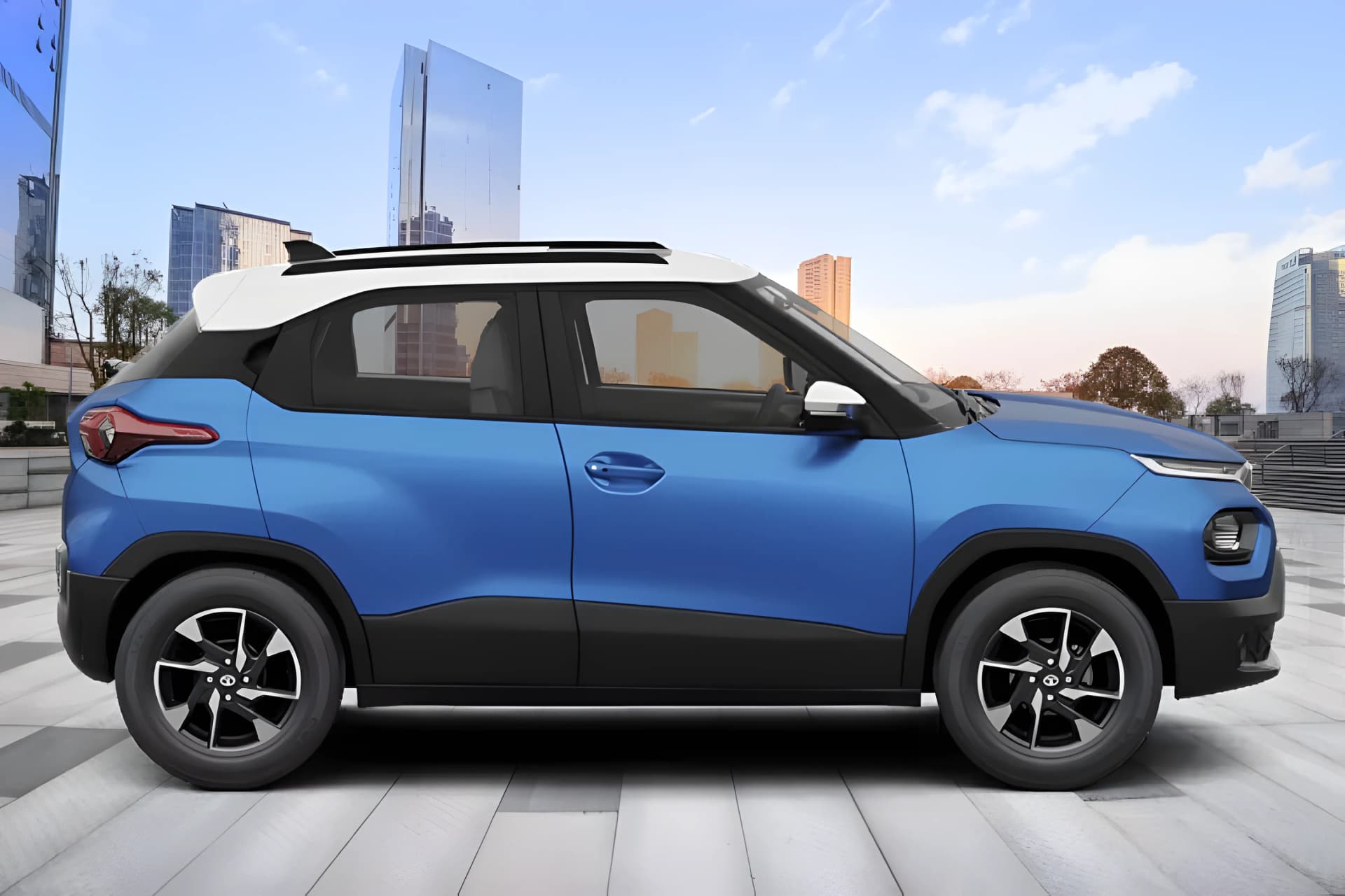 Tata Punch Right Side View