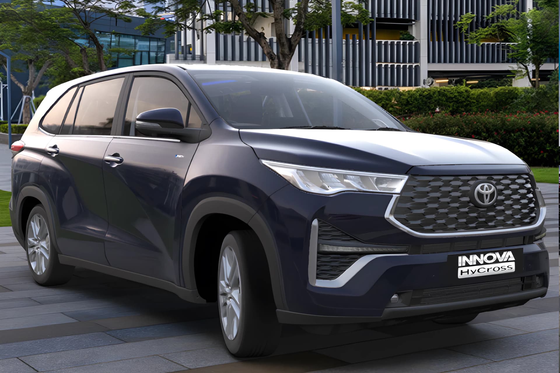 Toyota Innova Hycross Hybrid Front Right View