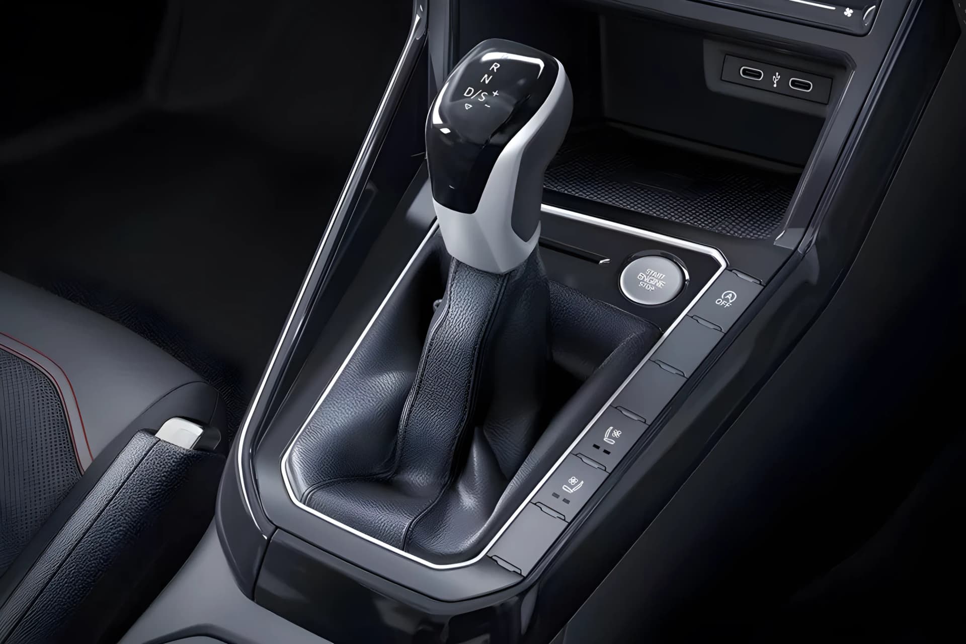 Volkswagen Virtus Chrome Gear Shifter View